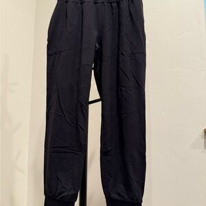 Athleta Salutation Jogger in Powervita Black Size S